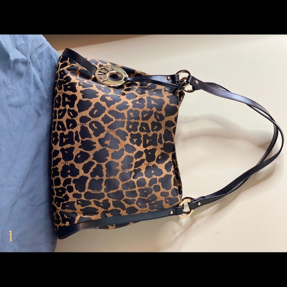Gorgeous FENDI Leopard Logo Handbag - Picture 1 of 10